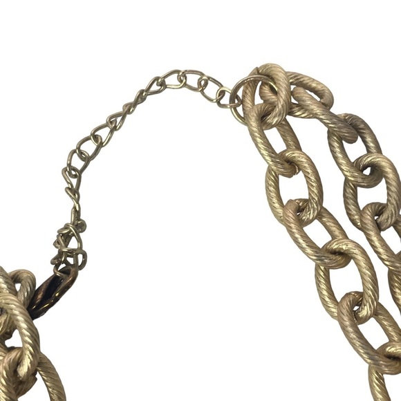 EXPRESS Pink Semi Precious Stone Pink Quartz Pendant Necklace Gold Tone 34" - Picture 4 of 6